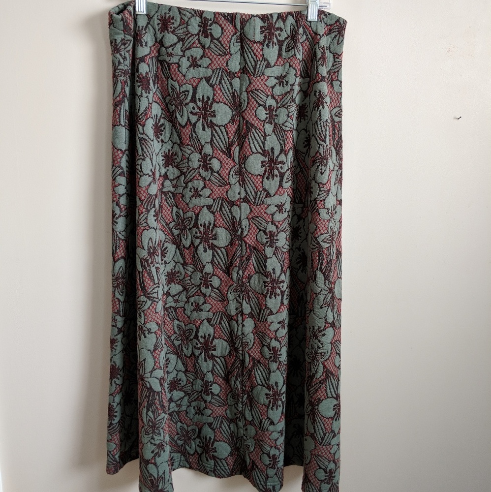 Women's Cut Loose Midi Skirt